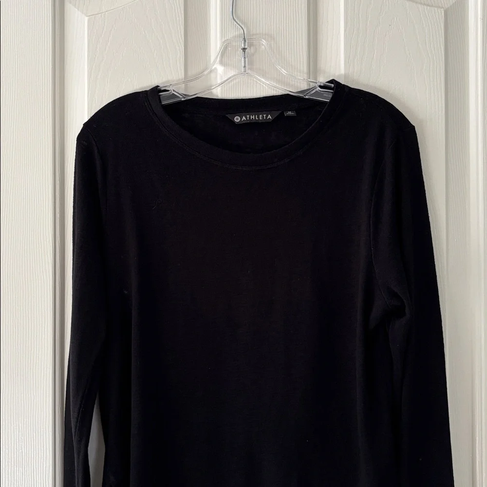 Athleta Black Long Sleeve Breezy Top Size Medium - Picture 3 of 10